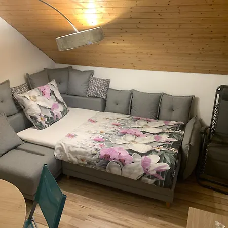 Kvetinove Privatunterkunft