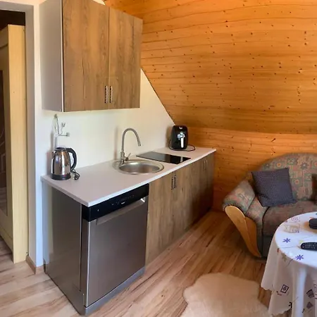 Kvetinove Privatunterkunft